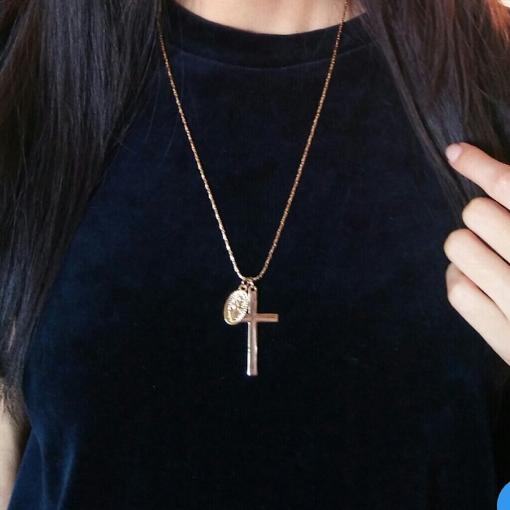 Sold Gold cross 💜💚 - Picture 5 of 6